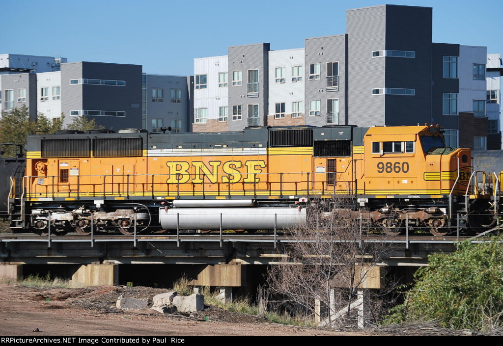 BNSF 9860